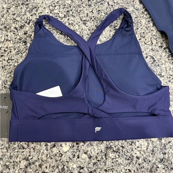 Fabletics Matching Set - Large - Picture 4 of 12